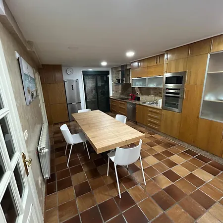 Casa Robleda, Piscina Privada Cubierta Y Jacuzzi Hébergement de vacances