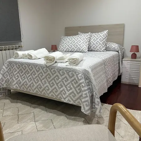 Casa Robleda, Piscina Privada Cubierta Y Jacuzzi * ヴィーゴ