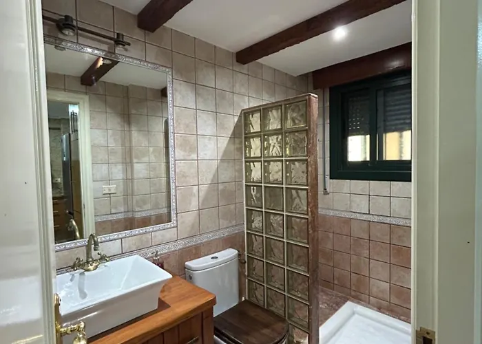 Casa Robleda, Piscina Privada Cubierta Y Jacuzzi ヴィーゴ