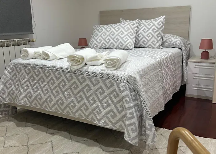 Casa Robleda, Piscina Privada Cubierta Y Jacuzzi * ヴィーゴ