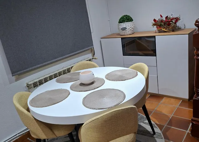 Casa Robleda, Piscina Privada Cubierta Y Jacuzzi 別荘